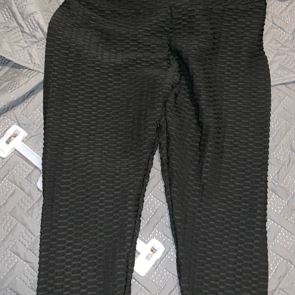 Black “tiktok leggings”
